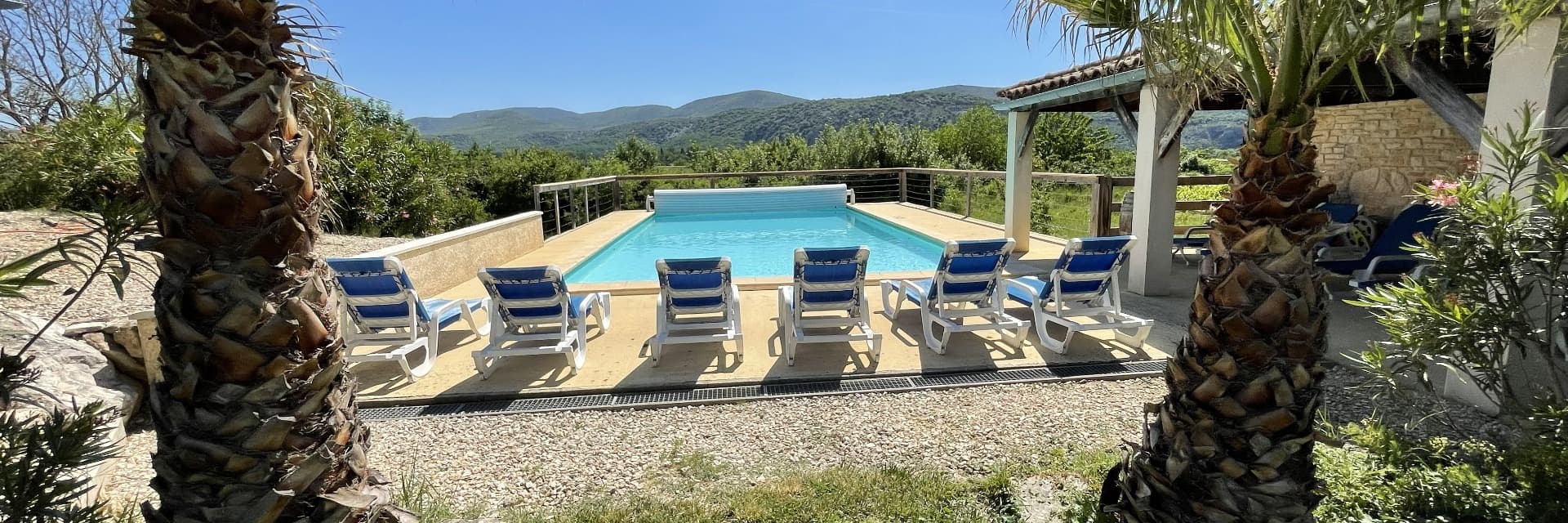 Villa Vallon Pont d'Arc - Gîtes en Villas in Vallo